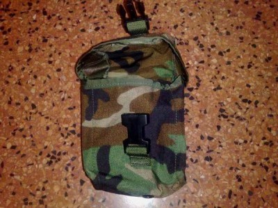 100 ROUND POUCH MOLLE NUOVA BY SDS (ORIGINALE US ARMY) <br />15 EURO